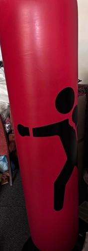 Red freestanding punch - red,