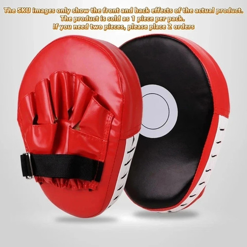 Curved boxing punch - curved, focus