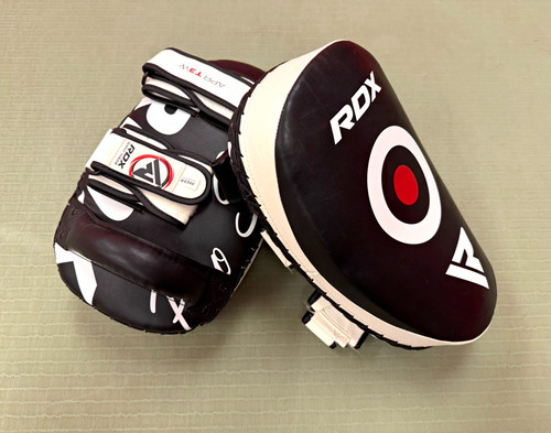 Rdx muay thai - kick,